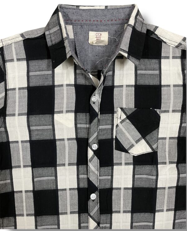 Trendy black and white plaid boy's short-sleeve shirt - Image 3